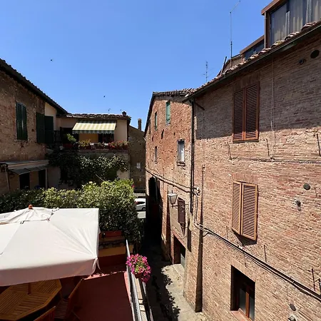 Lejlighed Le Terrazze Di Camollia